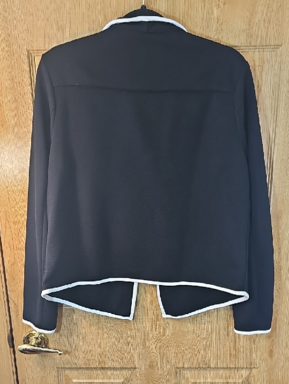 Premise Black Blazer with White Trim - Picture 9 of 9